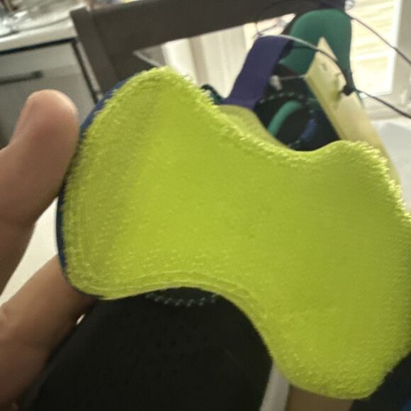 All In Motion Fallon Sneakers Black/Green/ Purple Kids Size 4 NWT - Picture 10 of 12